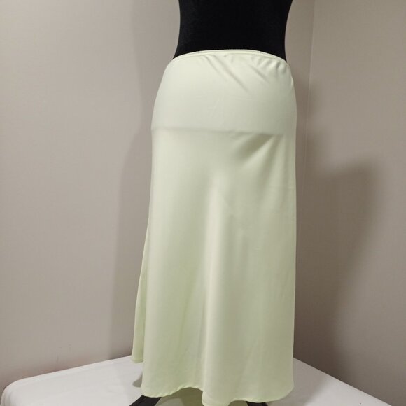 WILD & FABLE PALE GREEN MAXI SKIRT WITH ELASTICATED WAIST WOMEN SIZE XL - Picture 6 of 7